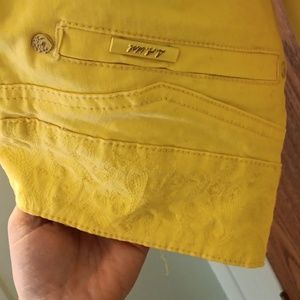 Super cute Yellow jeans!
